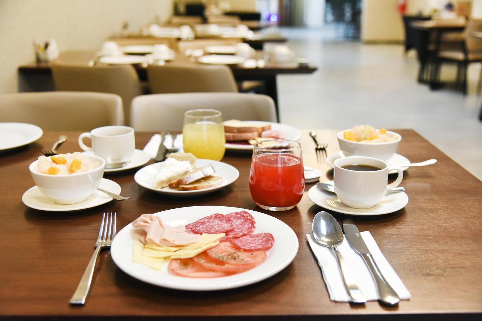 Hotel Hw Express Сантьяго Экстерьер фото